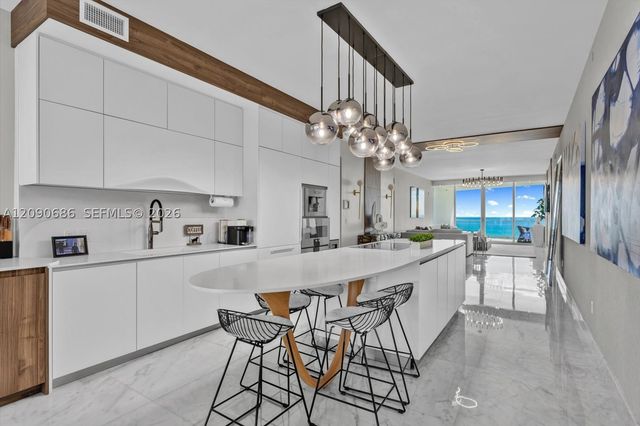 16901 Collins Ave 803, Sunny Isles Beach, FL 33160