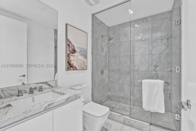 16901 Collins Ave 803, Sunny Isles Beach, FL 33160
