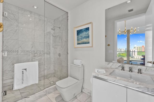 16901 Collins Ave 803, Sunny Isles Beach, FL 33160