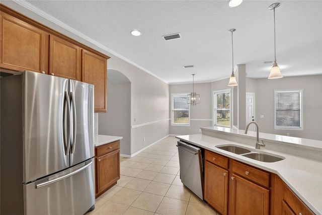 7403 SURREY WOOD LANE, Apollo Beach, FL 33572