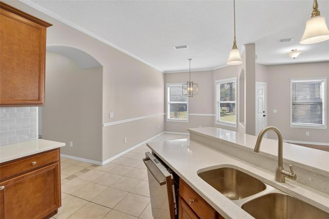 7403 SURREY WOOD LANE, Apollo Beach, FL 33572