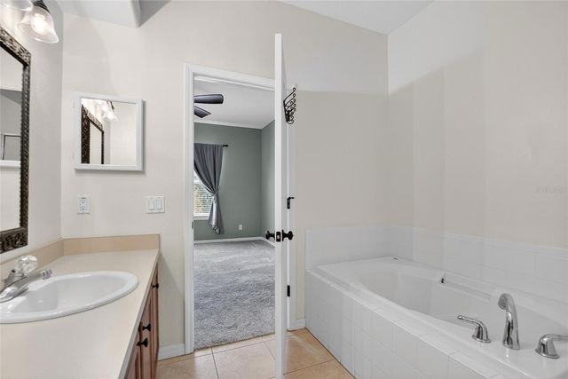 7403 SURREY WOOD LANE, Apollo Beach, FL 33572