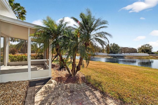 7403 SURREY WOOD LANE, Apollo Beach, FL 33572