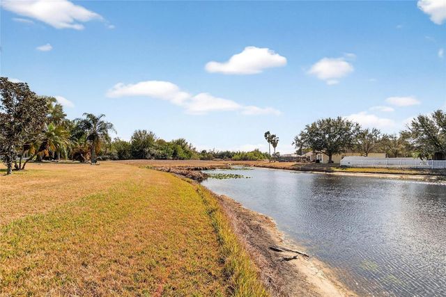 7403 SURREY WOOD LANE, Apollo Beach, FL 33572