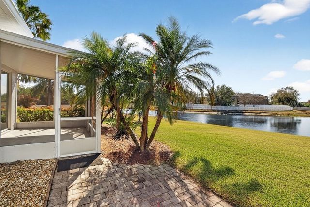 7403 SURREY WOOD LANE, Apollo Beach, FL 33572