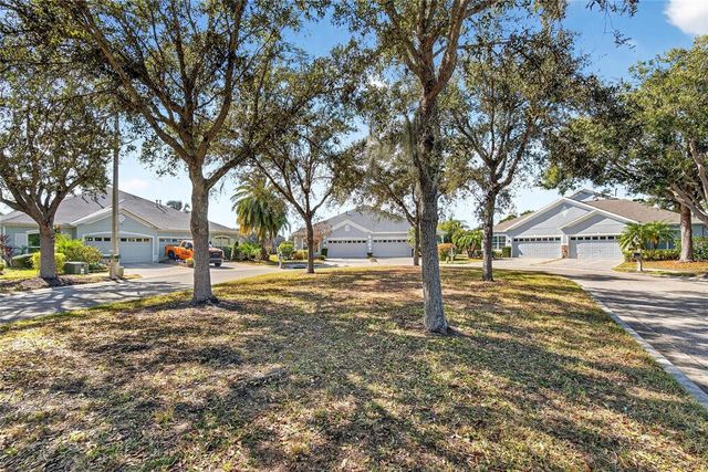 7403 SURREY WOOD LANE, Apollo Beach, FL 33572