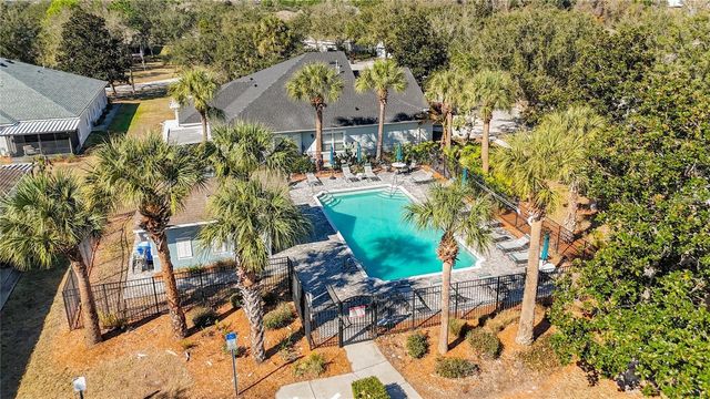 7403 SURREY WOOD LANE, Apollo Beach, FL 33572