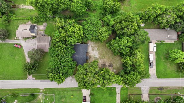 6120 S Trenton Avenue, Tulsa, OK 74136
