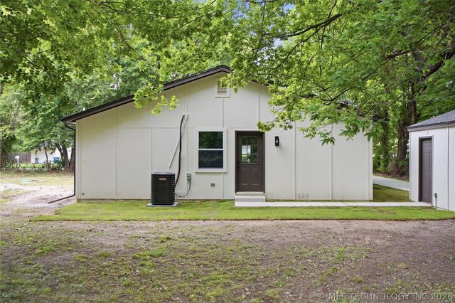 6120 S Trenton Avenue, Tulsa, OK 74136