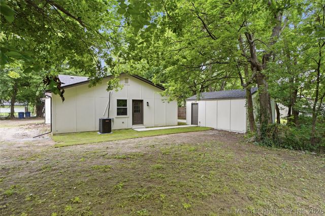6120 S Trenton Avenue, Tulsa, OK 74136