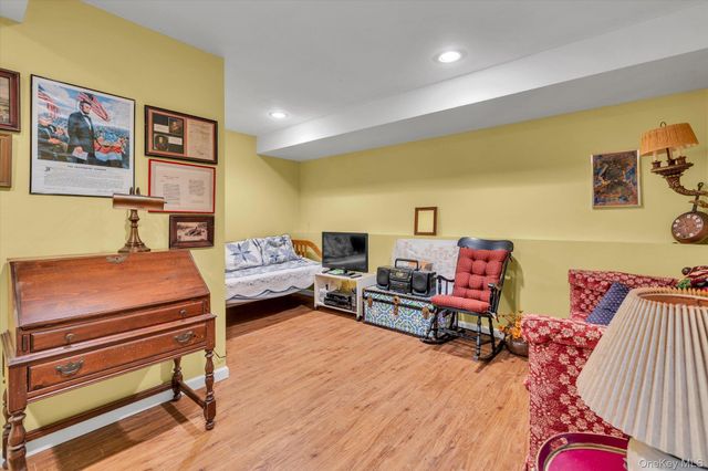 261 W Pulaski Road, Huntington Station, NY 11746