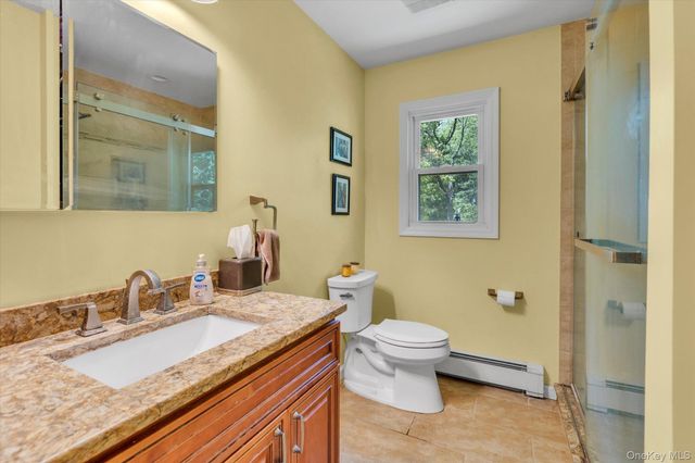 261 W Pulaski Road, Huntington Station, NY 11746