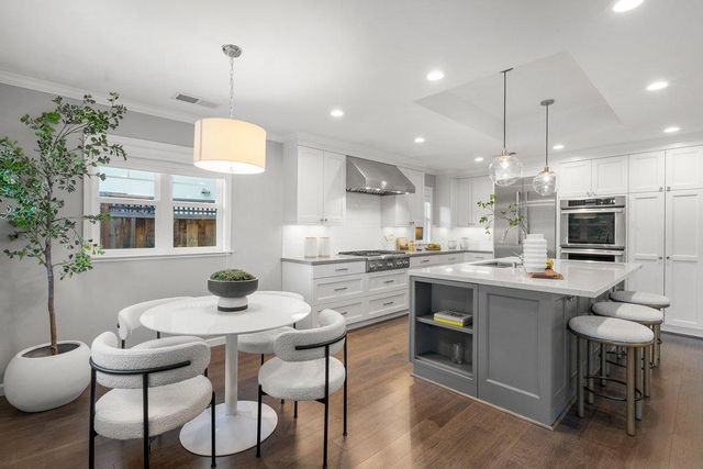 1567 Siesta Drive, Los Altos, CA 94024
