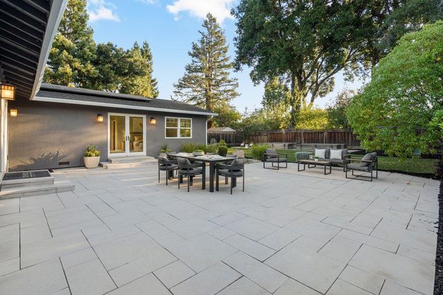 1567 Siesta Drive, Los Altos, CA 94024