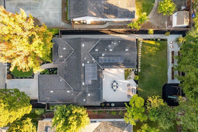 1567 Siesta Drive, Los Altos, CA 94024