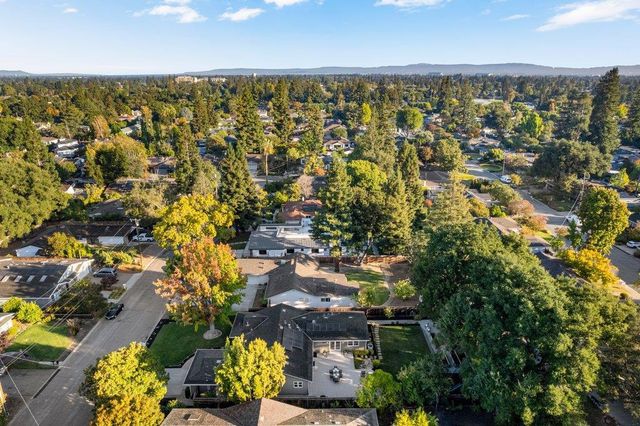 1567 Siesta Drive, Los Altos, CA 94024