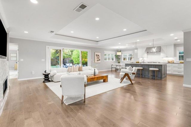 1567 Siesta Drive, Los Altos, CA 94024