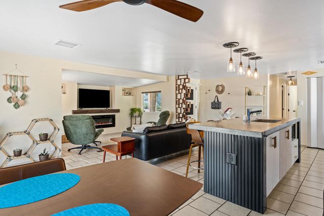 11 Ocotillo Lane, Palm Desert, CA 92260