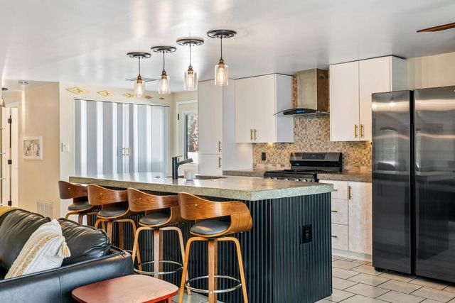 11 Ocotillo Lane, Palm Desert, CA 92260