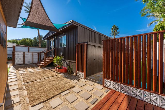 11 Ocotillo Lane, Palm Desert, CA 92260