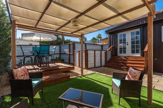 11 Ocotillo Lane, Palm Desert, CA 92260