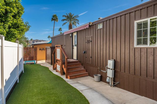 11 Ocotillo Lane, Palm Desert, CA 92260