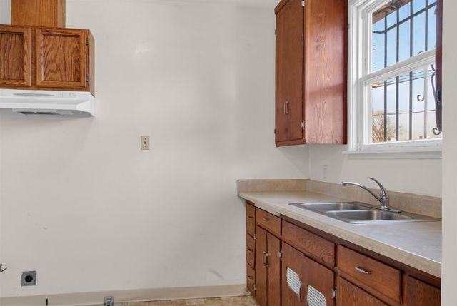 249 S 13Th St, Richmond, CA 94804