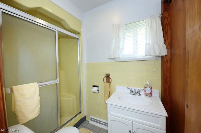 6291 Veterans Boulevard, Chester, WV 26034