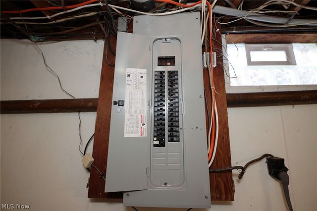 6291 Veterans Boulevard, Chester, WV 26034