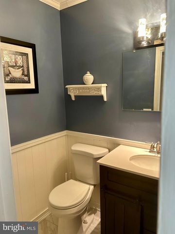 100 S SHORE DR, Dover, DE 19901