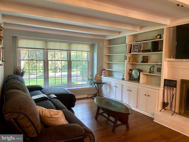 100 S SHORE DR, Dover, DE 19901