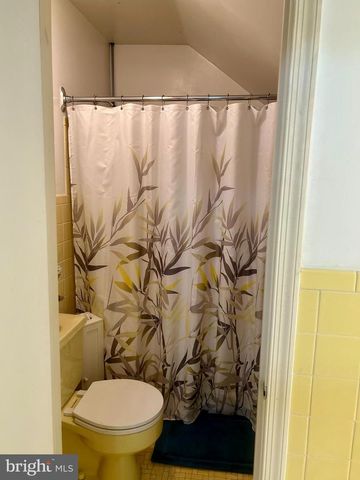 100 S SHORE DR, Dover, DE 19901