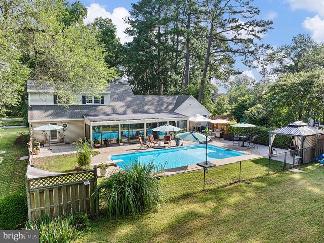 100 S SHORE DR, Dover, DE 19901