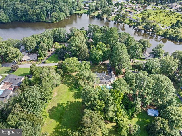 100 S SHORE DR, Dover, DE 19901