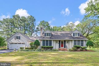 100 S SHORE DR, Dover, DE 19901