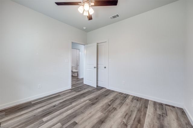 924 W Collins Street, Denison, TX 75020