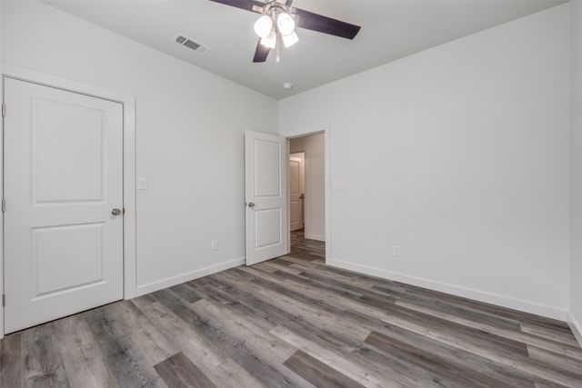 924 W Collins Street, Denison, TX 75020