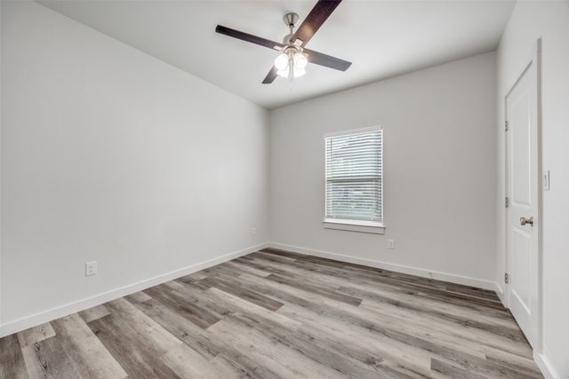 924 W Collins Street, Denison, TX 75020