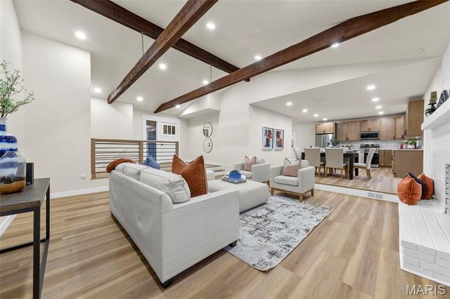 3143 La Baron Lane, St Charles, MO 63303