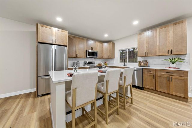 3143 La Baron Lane, St Charles, MO 63303