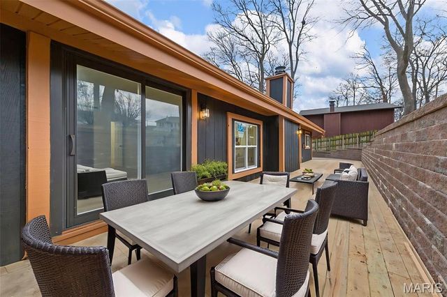 3143 La Baron Lane, St Charles, MO 63303