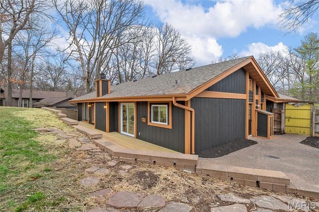 3143 La Baron Lane, St Charles, MO 63303