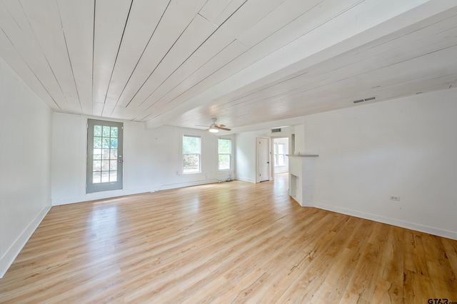 704 W 3RD St, Tyler, TX 75701