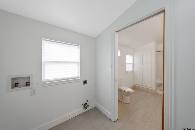 704 W 3RD St, Tyler, TX 75701