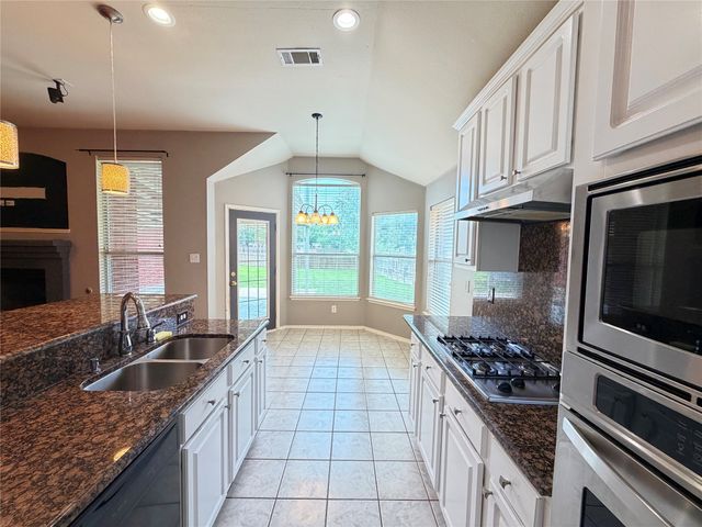 301 Mimosa Drive, Murphy, TX 75094