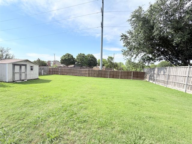 301 Mimosa Drive, Murphy, TX 75094