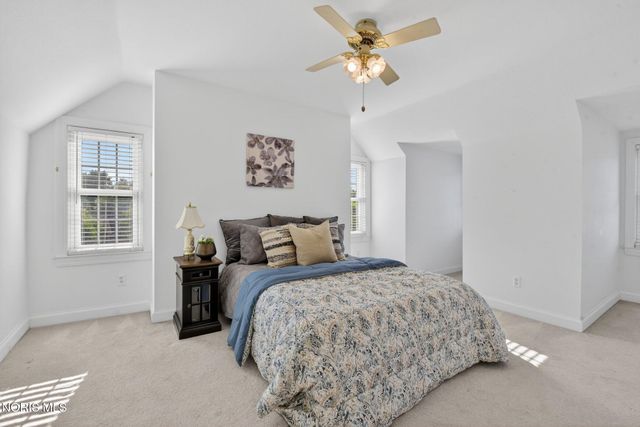 5238 River Ridge Circle, Sylvania, OH 43560