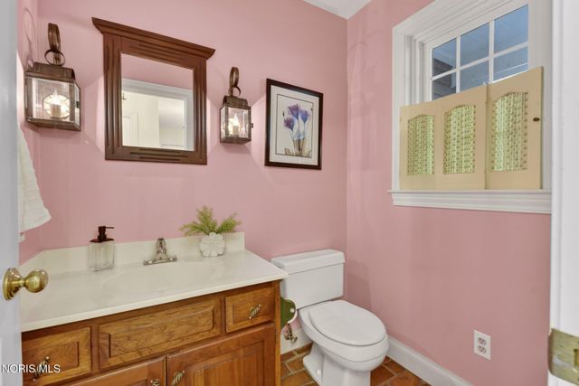 5238 River Ridge Circle, Sylvania, OH 43560