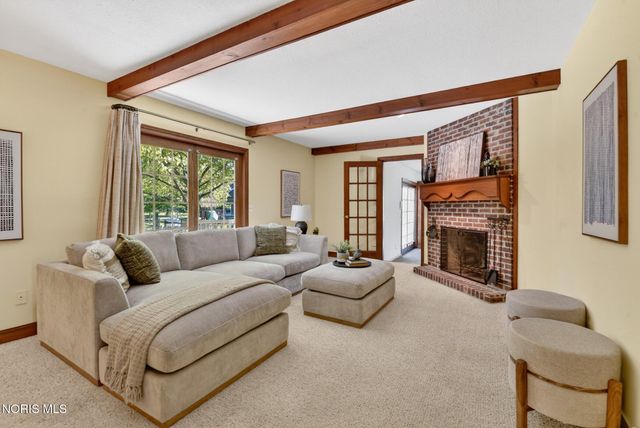 5238 River Ridge Circle, Sylvania, OH 43560