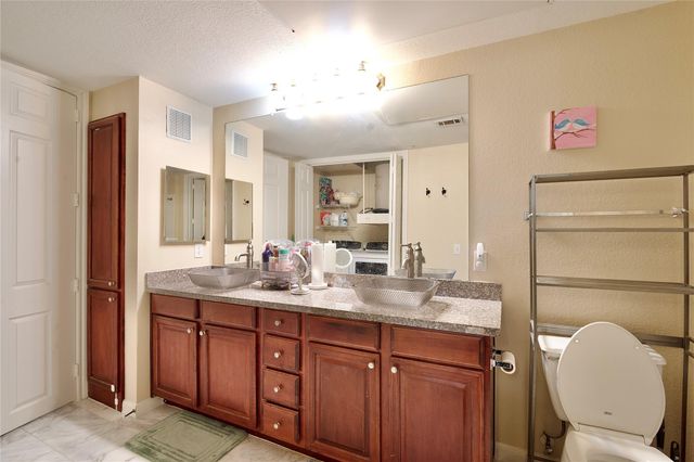 7575 Kirby Drive 1410, Houston, TX 77030